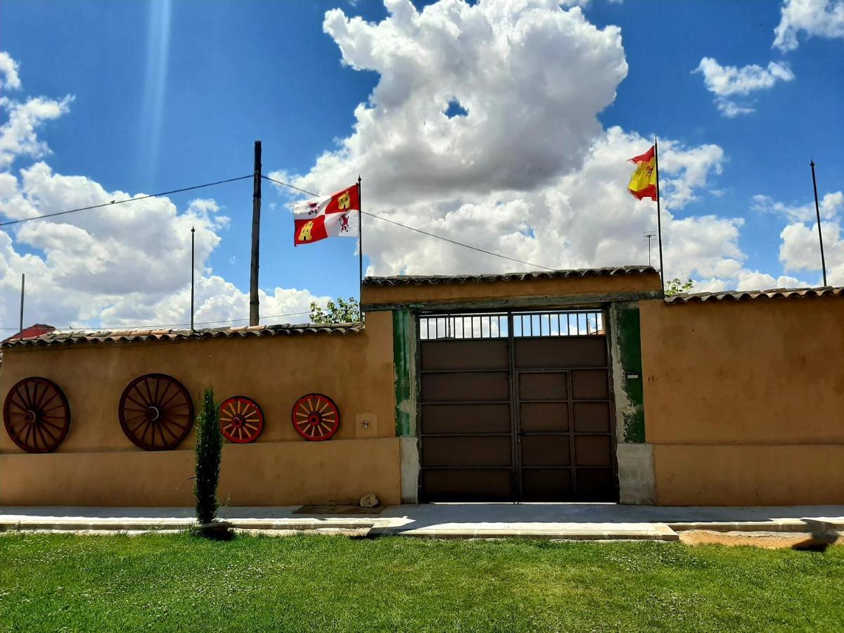 Вилла La Casa Del Corro Villanueva de San Mancio Экстерьер фото